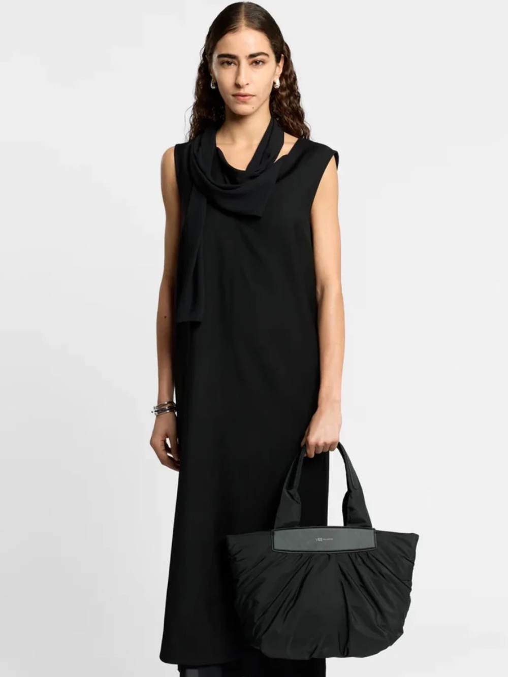 SET OF TWO!! NEW VEE COLLECTIVE CABA TOTE SMALL AND PORTER VANITY BLACK - Picture 4 of 12